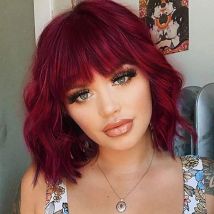 HAIRJOY Kunsthaar-Perücken, lockige Bob-Perücke mit Pony, kurzer Bob, weinrot, hitzebeständig, Bob-Stil für Frauen