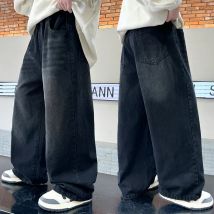 Jungenhosen Frühling und Herbst Neuer Stil Kinderjeans mit geradem Bein Mittlere und große lockere Freizeithosen für Kinder