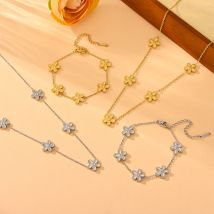 Doppelseitiges Gänseblümchen neues Design Pflanze fünf Blatt Blume Armband Halskette Set Metall Y2k Stil Frauen Edelstahl Klee