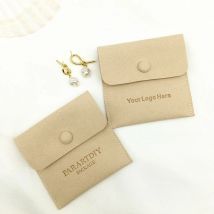 50 Stück Mikrofaser-Schmuck-Geschenktüten mit individuellem Logo, Samt-Druckknopf, Verpackungsringe, Organizer, Beutel für kleine Unternehmen, Hochzeiten