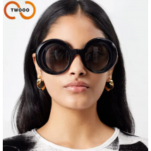 2024 neue Art speziell geformte Cat Eye Sonnenbrille für Frauen, mit Devil's Tear Drop Diamanten.