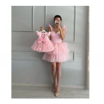 Super süßes kurzes rosa Tüll-Mutter- und Tochterkleid für Baby-Geburtstagsfeier, Rüschen, Blumen, passendes Kleid für Mama und Kinder