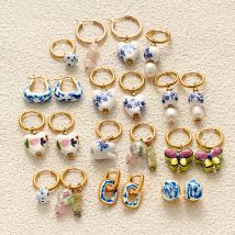 Mode Blau und Weiß Porzellan Asymmetrische Tropfen Ohrringe Vintage Keramik Runde Edelstahl Creolen Exquisite Schmuck