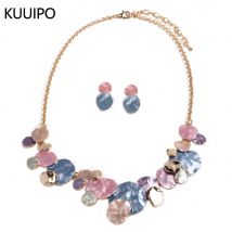 Set di gioielli geometrici con olio a goccia alla moda per accessori da donna Nuovo set di collane e orecchini alla moda, regalo quotidiano per feste di ballo