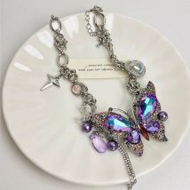 ZHUHE The Purple Butterfly Necklace, With Its Sweet And Romantic Style, Is A Perfect Jewelry Accessory For Women And A Gift For