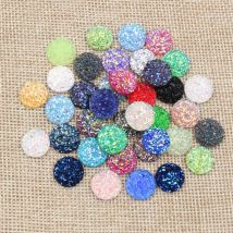 Mode 40pcs 8mm 10mm 12mm Mix Farben Druzy Natürliche Stein Konvexen Harz der Flachen rückseite Cabochons Schmuck zubehör Liefert