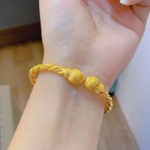 Never Fade Sikkim Pumpkin Winding Twist Opening Armband, massiver, verstellbarer Armreif aus 24 Karat echtem Gold, ähnlich mit 999 Goldschmuck
