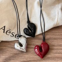 LATS Halskette mit rotem Herz-Anhänger, Vintage-Stil, 80er-Jahre, ästhetische Liebe, inspiriert, Halsband, neue modische, romantische Herz-Halskette für Frauen