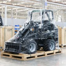 Neuer 4-Rad-Minilader Kompakter Transporter-Lader Maßgefertigter CE Euro 5 Diesel-Lader Hoflader mit Schaufel Europa Topseller