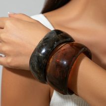 KunJoe Übertriebene braune Harz-Acryl-Armreifen, große breite Armreifen, luxuriöser Geometrie-Kreis, klobiges Damen-Armband an der Hand, Schmuck, Geschenk