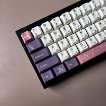 Lila Kirsche Tastenkappen Dye Sub Deutsch Koreanisch Spanisch Arabisch Französisch Russisch ISO ANSI Big Set Tastenkappen für mechanische Tastatur