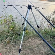1PC Staffa per canna da pesca in mare Staffa triangolare per inserimento a terra in lega di alluminio Strumenti da pesca telescopici a lancio a lungo lancio