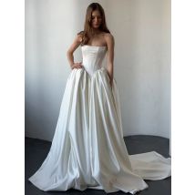 Eightree Boho A-Line Wedding Dresses Strapless Sweep Train Satin Bridal Dress Formal Long Wedding Ball Prom Gowns Customized