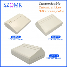 1 Stück Kunststoffgehäuse für Anschlüsse SZOMK heiß verkauftes Desktop-Kunststoffgehäuse für Elektronik-Kunststoffgehäuse