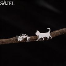Mode Asymmetrie Katze Fisch Knochen Ohrringe für Frauen Edelstahl Mini Stud Ohrring Niedlichen Tier Schmuck Pendientes Mujer