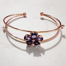 Hochwertige indische Hochzeit, trendig, groß, luxuriös, elegant, Kupferarmband, 18 Karat vergoldet, vier Kleeblatt, kubischer Zirkon, niedliche Armreifen