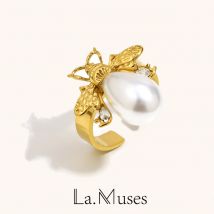 La. Muses Mini Zircon Imitation Pearl Bee Shaped Stainless Steel Women's Ring PVD Plated Gold Creative Jewelry Accessories