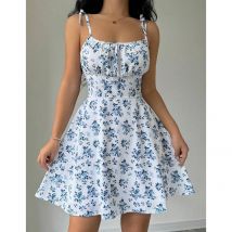 2025 neuer Urlaubsstil, kurzer Sommer, französisches Urlaubstemperament, florales Hosenträgerkleid, kurzer Rock, Damenbekleidung