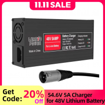 Caricabatteria da 54,6 V 58,8 V 5A per bicicletta elettrica agli ioni di litio 48 V 52 V con spina DC2.1 Custodia in alluminio Ventola di raffreddamento Caricatore intelligente