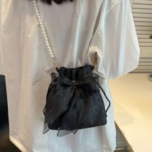 Schicke Umhängetasche aus Segeltuch mit Schleife und Kunstperlenkette – vielseitige und stilvolle Eimer-Schultertasche für Damen