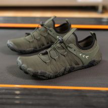 2026 Outdoor Mode Stylische Herren Reise-Wanderschuhe Mesh Leichte Atmungsaktive Sneakers Rutschfeste Verschleißfeste Laufschuhe