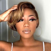 Parrucca corta Pixie Cut Bob Pixi trasparente 13X4 parrucche frontali in pizzo ondulato per capelli umani per le donne Evidenzia parrucca in pizzo Prepizzicata linea sottile