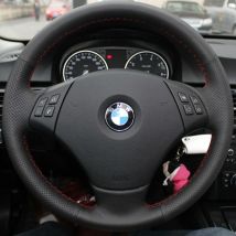 DIY handgenähte schwarze Kunstleder-Lenkradabdeckung für BMW E90 320 318i 320i 325i 330i 320d X1 328xi 2007