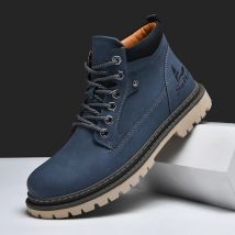 Stivali da uomo fatti a mano Scarpe invernali in pelle alla caviglia Autunno Stivali da trekking all'aperto Sneakers Hombres Botas Calzature alte antiscivolo
