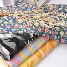 Tessuto in jersey lavorato a maglia elastico con motivo floreale da 0,5 m/1 m/2 m per cucire abiti da donna, magliette, tessuti per abbigliamento fai da te fatti a mano
