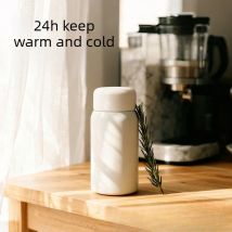 200 ml Mini-Taschenthermoskanne |   Isolierflasche aus lebensmittelechtem Edelstahl 304 |   Tragbare isolierte Wasserkaffeetasse (13,2 x 5,8 cm)