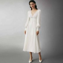 Klassische Kleider für die Brautmutter, Chiffon, A-Linie, Hochzeitskleid, Weiß, V-Ausschnitt, bedeckter Knopf, gerüschtes Midi-Hochzeitskleid 2025