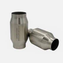 Universeller Hochleistungs-Rennkatalysator, Anschweißbarer 200-Zellen-Metallkern, 4 Zoll Durchmesser, 8 Zoll Länge, Passend für 2,5 Zoll / 3 Zoll Einlass/Auslass