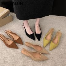 SUOJIALUN 2024 Frühjahr Neue Frauen Sandale Mode Spitz Flach Slip Auf Kleid Maultiere Schuhe Dünne Niedrigen Ferse Slingback Sandale