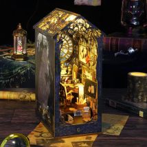 Kit de inserción de estante de rincón de libros de madera DIY, casa de muñecas en miniatura, sujetalibros de Detective Societ, casas de muñecas, estantería, regalos artesanales hechos a mano