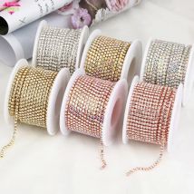 RESEN SS6-SS18 (2 mm-4,5 mm) Silber/Gold Basis Klarer Kristall Dichte Strasskette Bekleidung Nähen Glas Strass Tassenkette Kristall