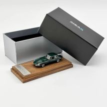 Jaguar E-Type Cabrio-Version im Maßstab 1:64, 1960, Simulationsharz-Automodell, statische Anzeige, Sammlerstück, Geschenk, Souvenir-Dekoration
