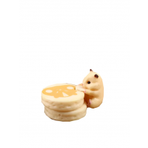 1pc Hamster Mouse Eatting Desserts Hamburger Food Mini Decoration Figure Toys Dolls 2*1.5/1.5*2.5cm random styles