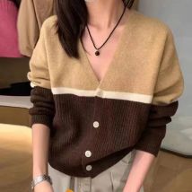 2025 herbst Koreanischen Stil Fit Farbe-Blockiert Vintage Pullover Frauen V-ausschnitt Jacke Gestrickte Langarm Strickjacke Tops