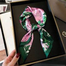 Neue Luxus Frauen Seidenschals Quadratische Blume Pflanzen Gedruckt Schal Bandana Designer Schal Stirnband Dame Mode