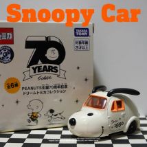 Anime Snoopy Bus Alloy Car Model Peanuts Comics Peripheral Mini Retro Car Ornaments Children's Toys Birthday Gifts