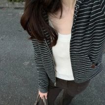 Gestreiftes Kapuzenpullover für Damen, langärmelig, koreanischer Reißverschluss, Sportbekleidung, Frühling und Herbst, lockerer lässiger Harajuku-Y2K-Adrette-Mantel