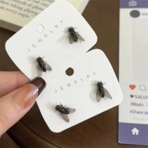 FTCY Creative Prank Flies Stud Earrings For Women Realistic Simulation Insect Small Fly Earrings Halloween Party Women's Jewelry