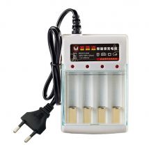 Caricabatterie rapido per batteria AA AAA 220V Ni-Cd Caricatore intelligente ricaricabile a 4 slot Spina USA/UE per ricarica batteria da 1,2 V con coperchio