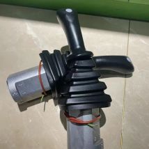 neuer Steuerjoystick 25990500   Pilotventilbaugruppe Bedienhebel für JCB-Bagger mit einem Knopf für Rexroth