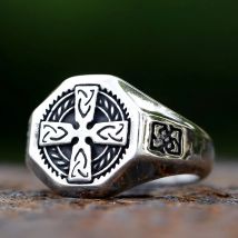 2023 nuovo Design creativo vichingo Valknut celtico odino croce anello Triangularn dio modello gioielli spedizione gratuita