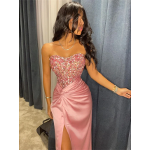 Ballkleider, funkelnde, elegante, trägerlose Meerjungfrau-Berühmtheitskleider, Perlen-Pailletten, geteilter Rock, Satin, Abendkleider für formelle Anlässe