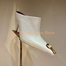 Mattes Leder, spitzer Zehenbereich, goldfarbenes Metall, Schlüsselanhänger, Dekor-Design, modische Damen-Hausschuhe, Slingback-Slip-On, Stiletto-Laufsteg-Schuhe