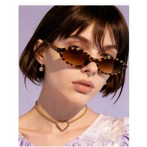 1PC Retro Kleine Rahmen Sonnenbrille Hot Girl Internet Celebrity Gleiche Mode Alle-Spiel Gläser Oval Rahmen Street Shot sonnenschirm