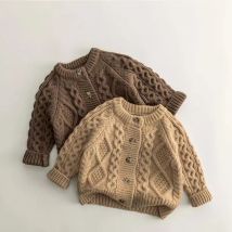 Die neue koreanische Version von 0-6-jährigen Kinderkleidung, Pullover, Strickjacke, Mädchen, langärmelige Wärme und dicke warme Jacke