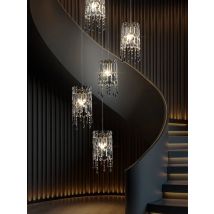Żyrandol schodowy, nordycki minimalistyczny żyrandol, oświetlenie schodów, dwupoziomowy loft, lampa wisząca, żyrandol kryształowy do schodów z wysokim sufitem